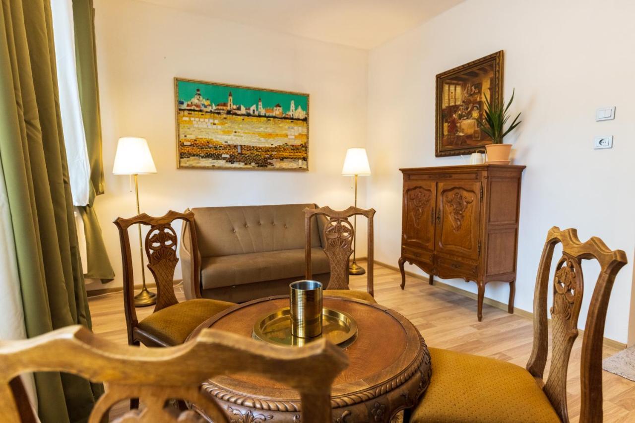 Doma3 Luxury Vilnius Apartment Екстер'єр фото